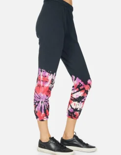 Store Alana Ruby Lip Women Crop Sweatpants