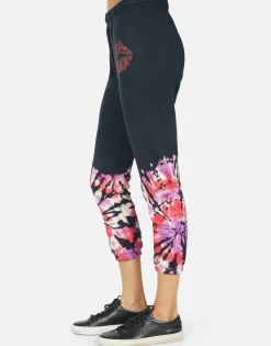 Store Alana Ruby Lip Women Crop Sweatpants