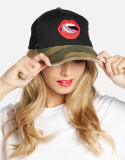 Sale Candy Lip Trucker Hat In Black/ Camo | Jilly By Hats