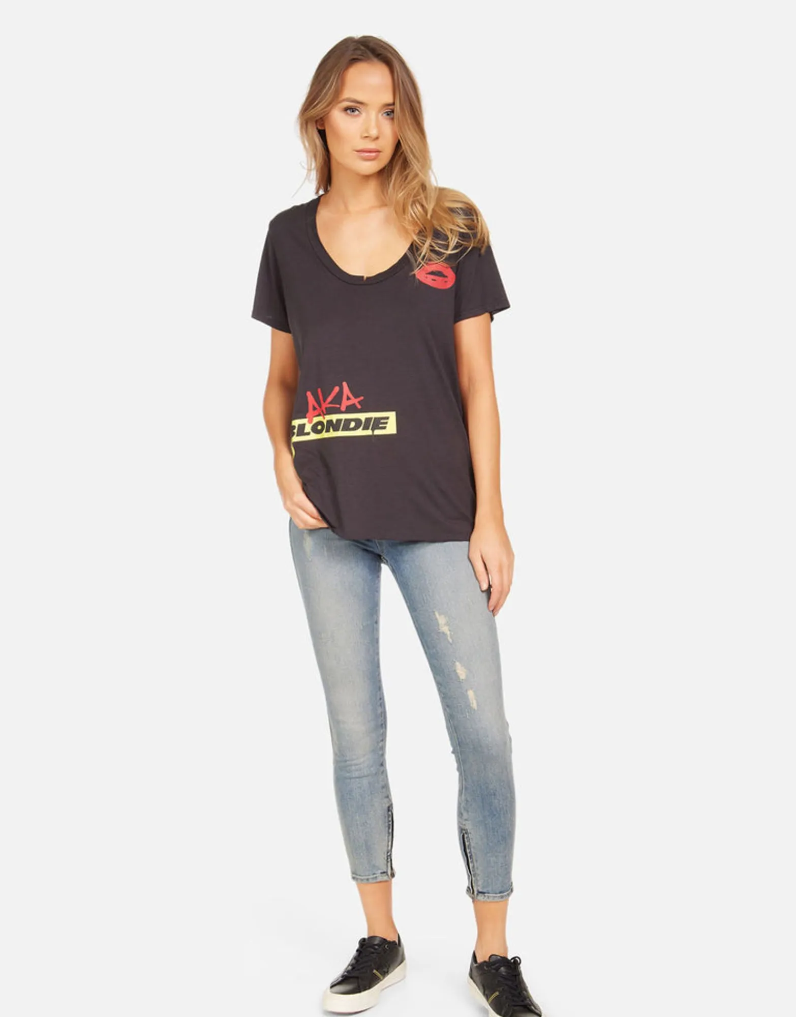 Cheap Elara Aka Blondie Women Short Sleeve