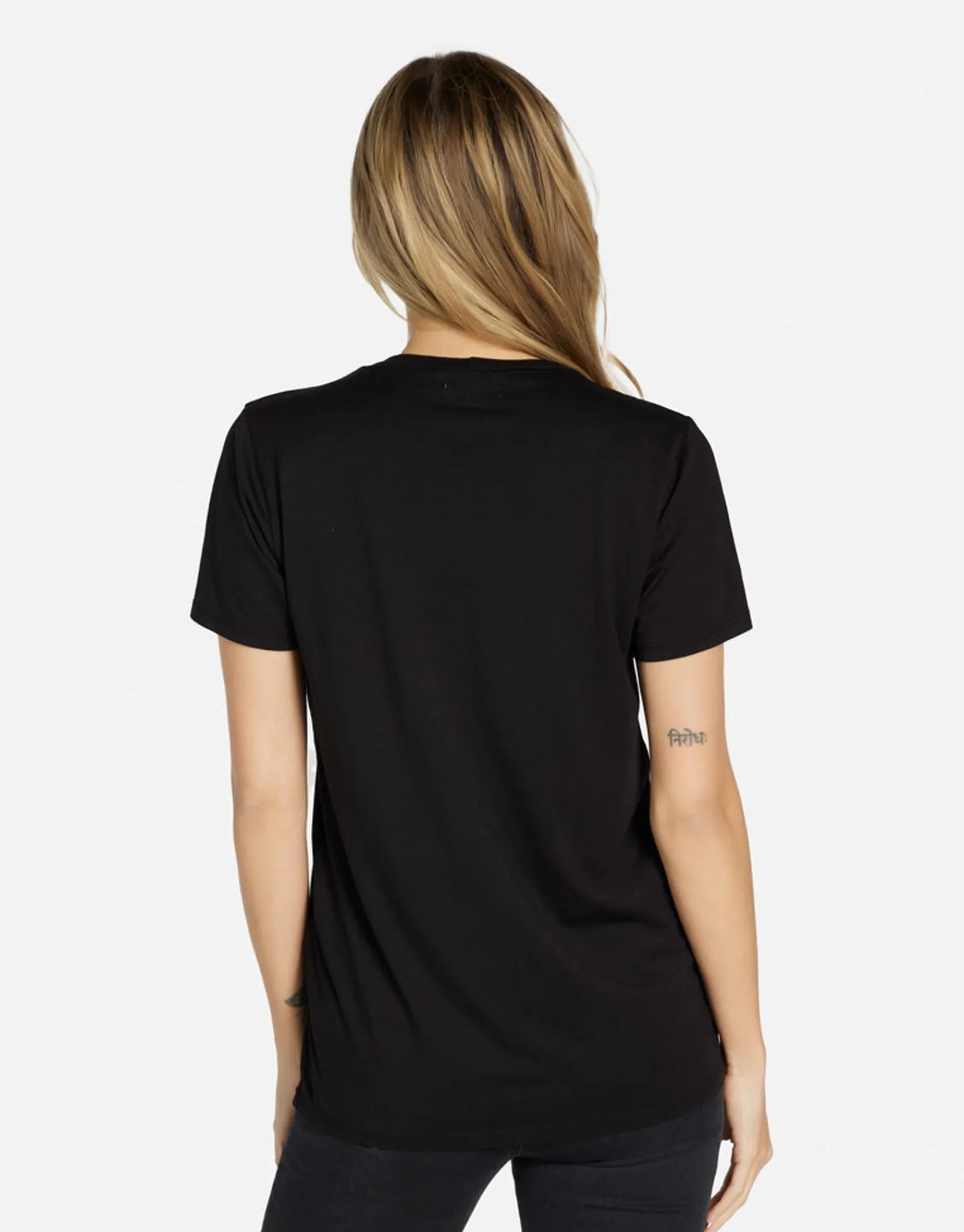 Discount Hello Moshi Women'S Boyfriend Tee In | Wolf By Women Short Sleeve