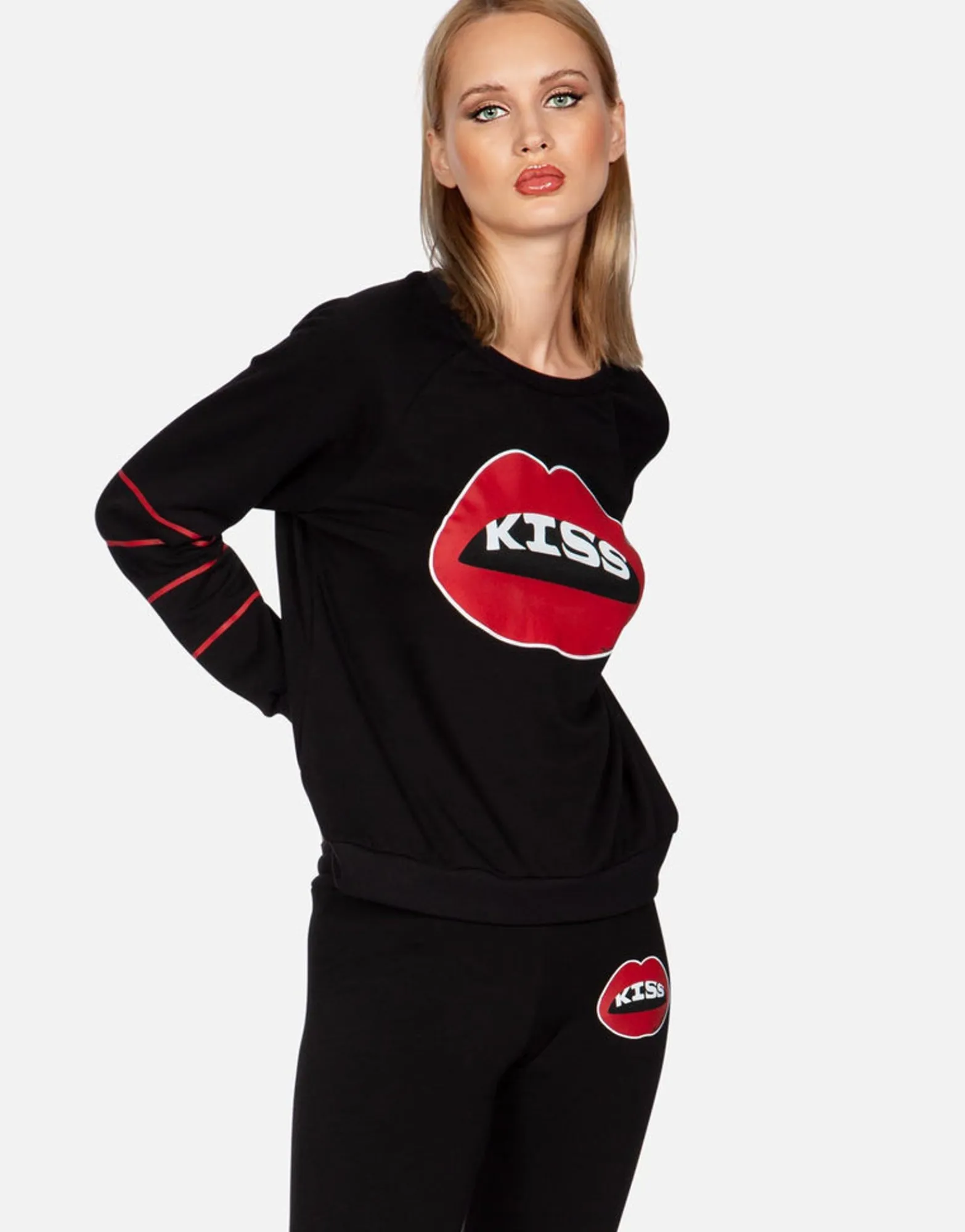Shop Kiss Lip L/S Vintage Pullover | Noleta By Women Long Sleeve
