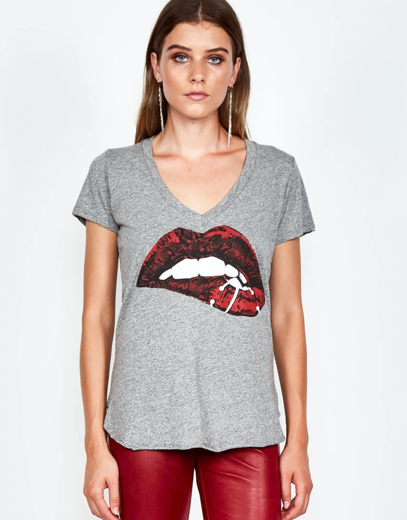 Clearance Emmalyn Pierced Biting Lip S/S V-Neck Scoop Raw Hem Tee Women Short Sleeve