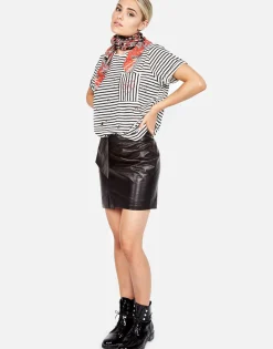 Sale Iris Brat Heart S/S Tee W/ Pocket & Scoop Hem Women Short Sleeve