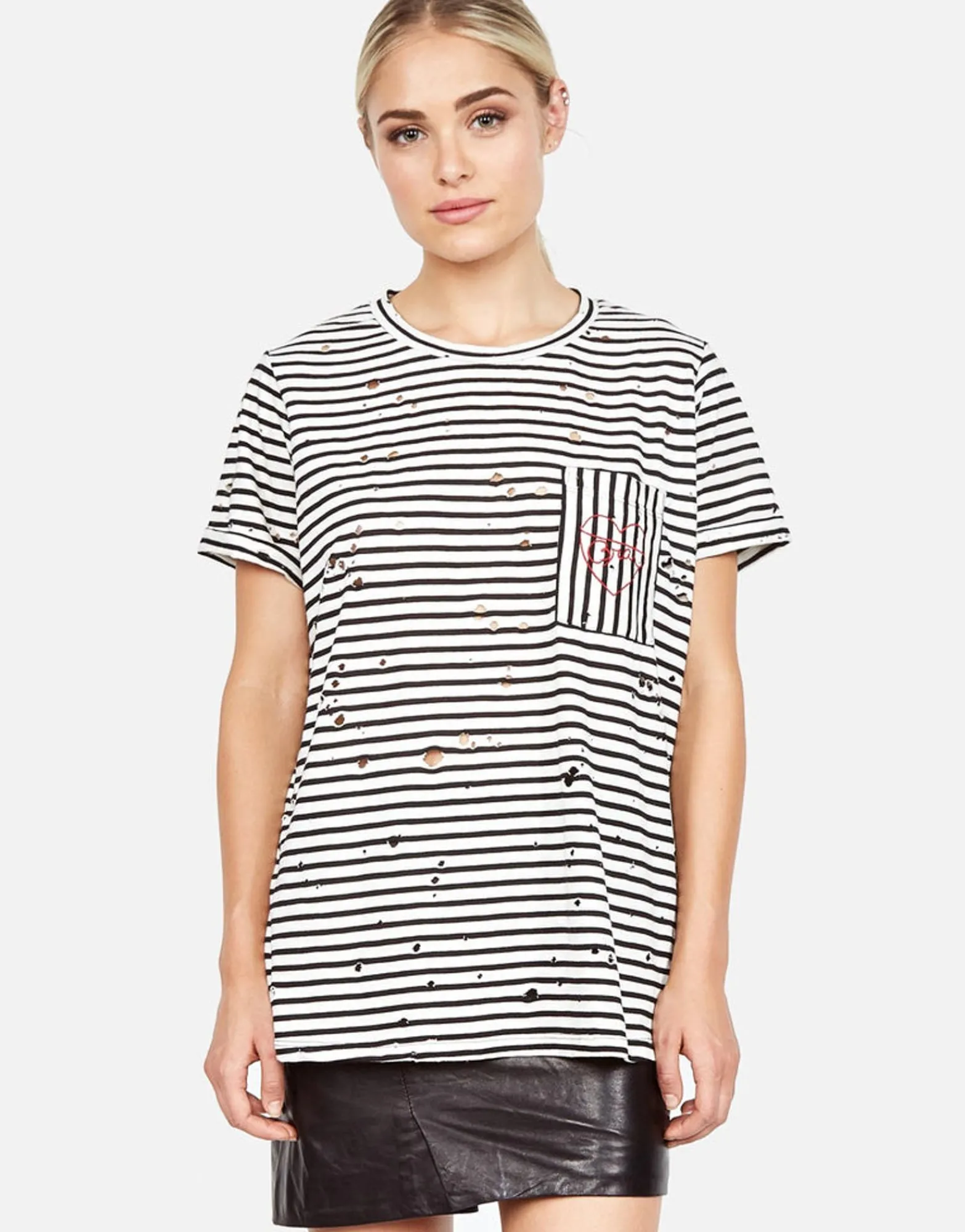 Sale Iris Brat Heart S/S Tee W/ Pocket & Scoop Hem Women Short Sleeve