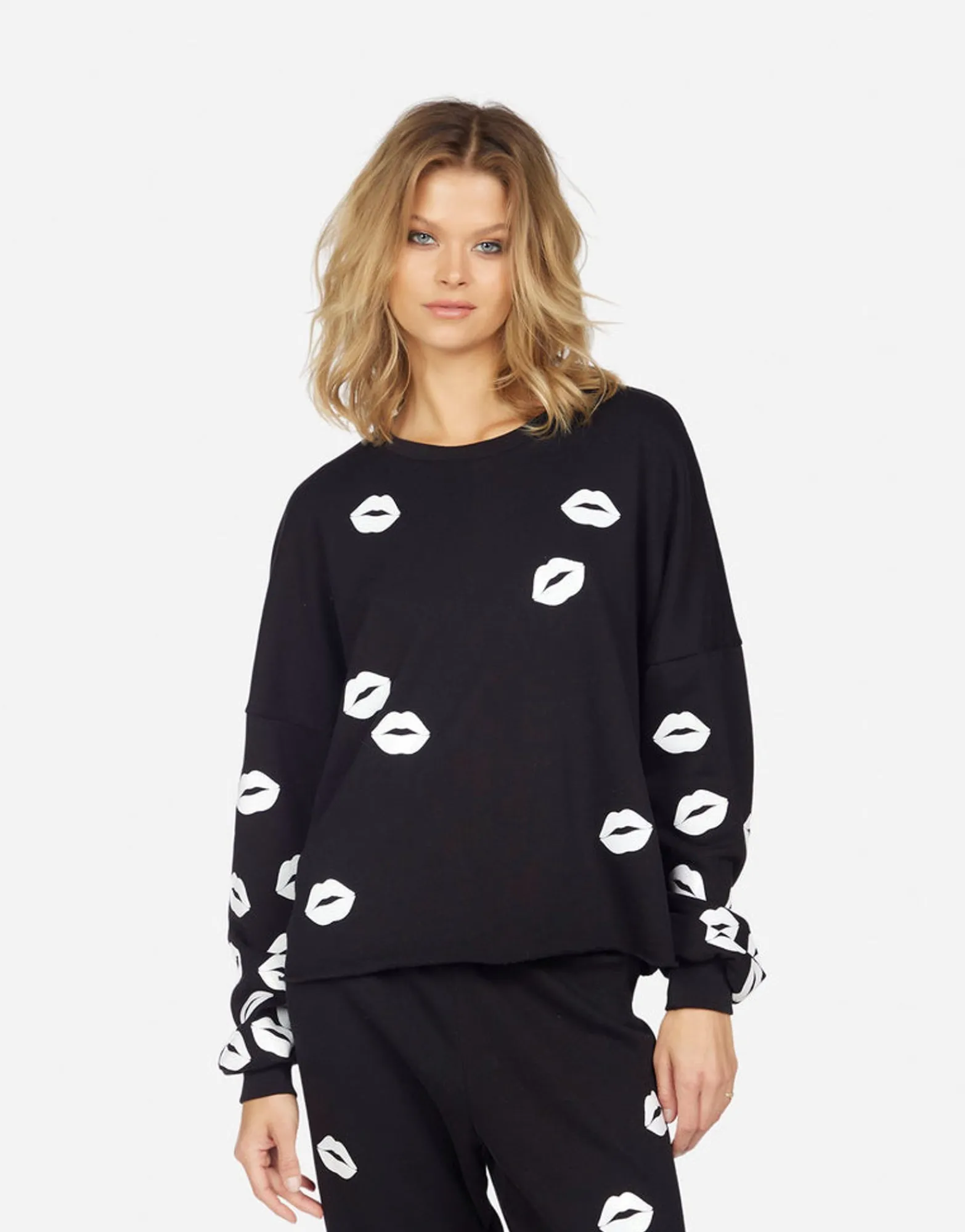 Best Lee White Foil Scattered Lips Women Long Sleeve