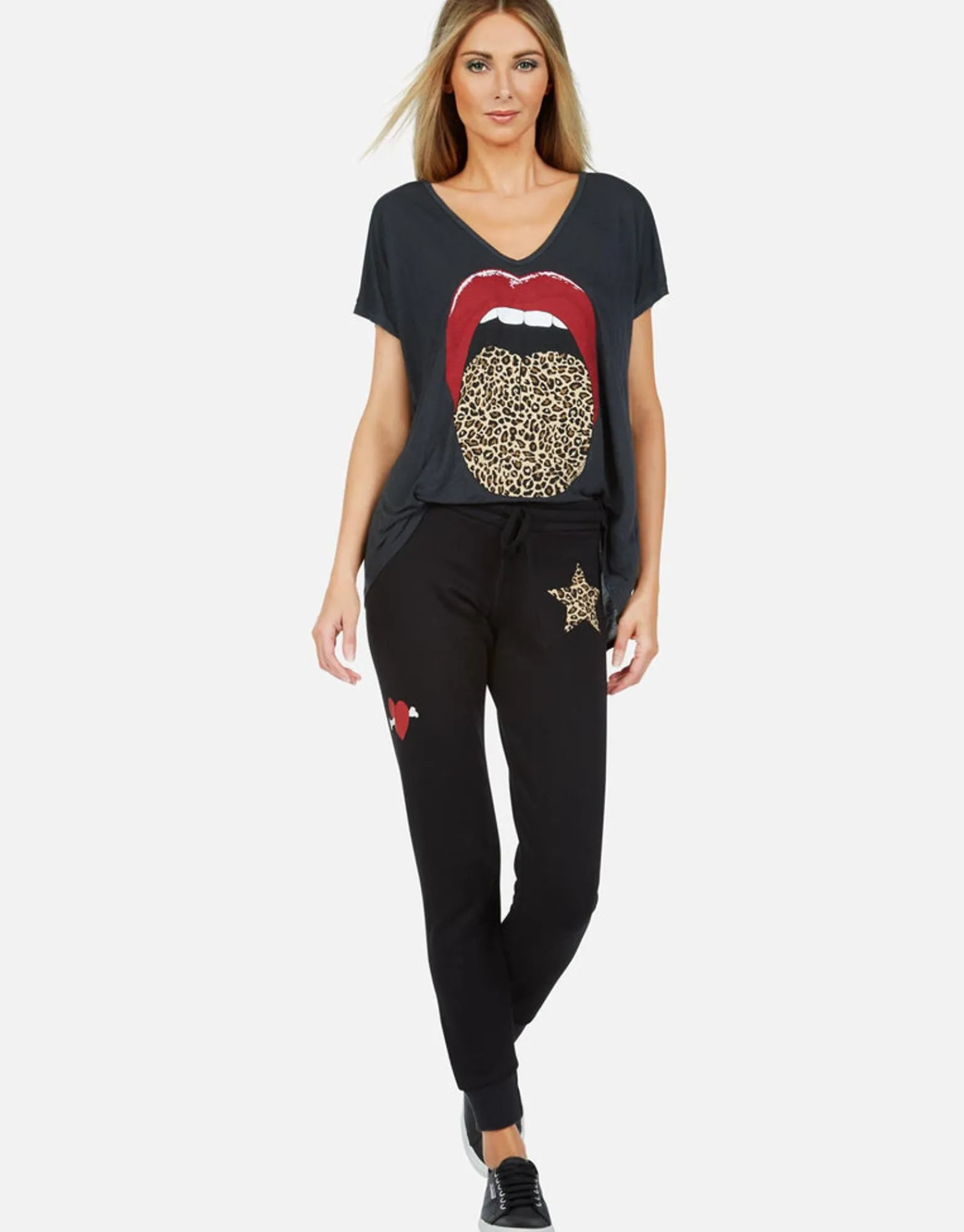 Shop Leopard Tongue Ss V-Neck Tee | April By Women Short Sleeve