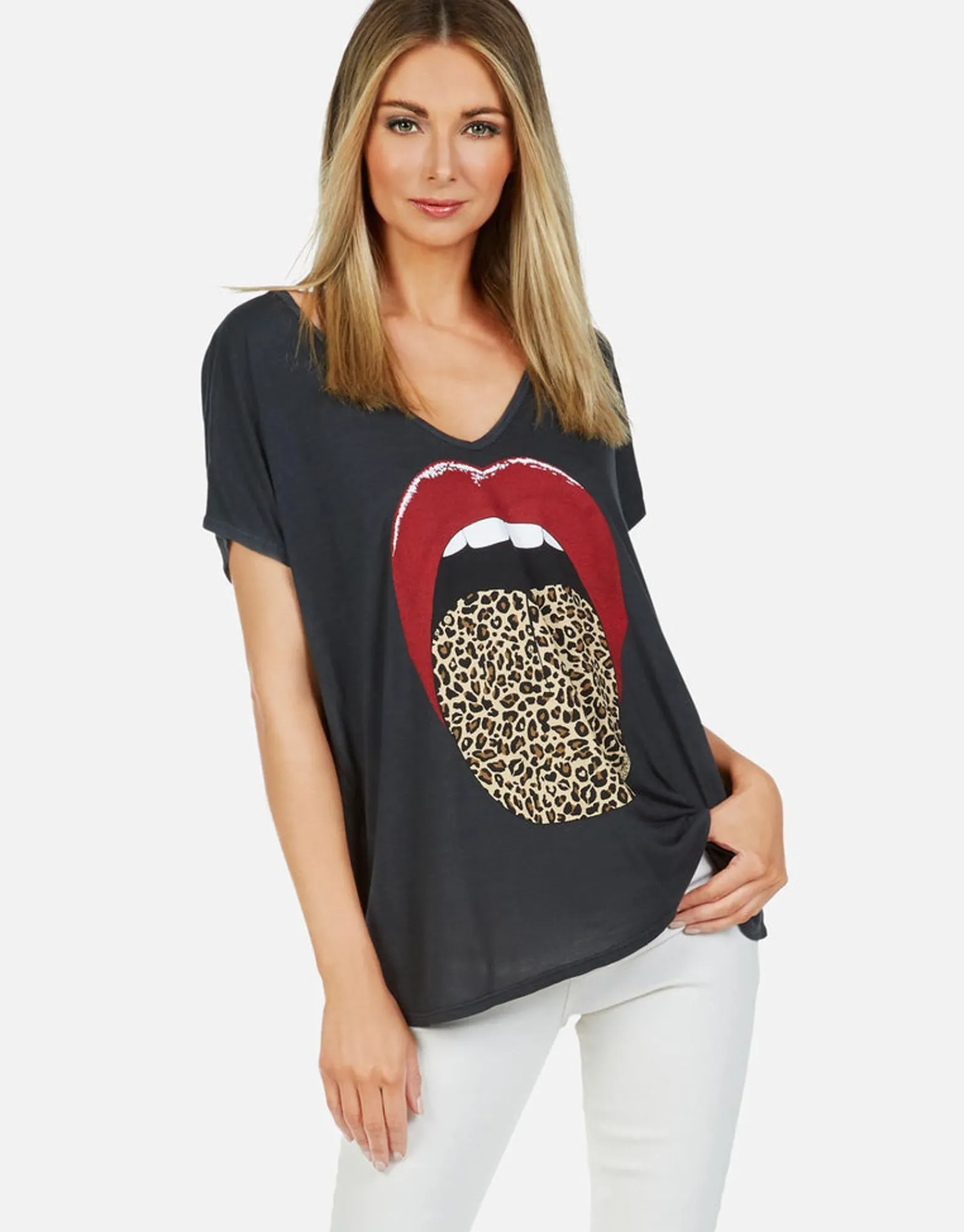 Shop Leopard Tongue Ss V-Neck Tee | April By Women Short Sleeve