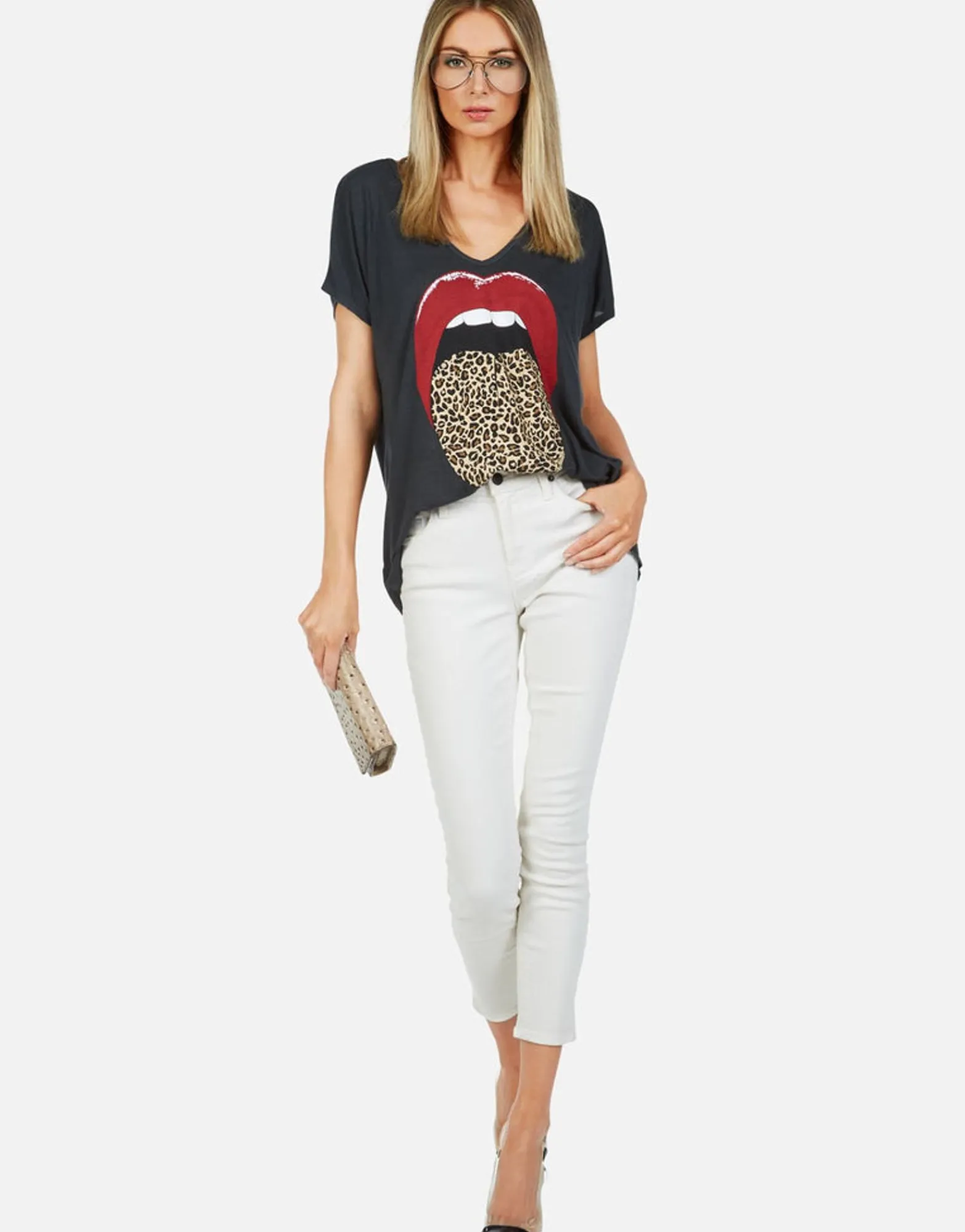 Shop Leopard Tongue Ss V-Neck Tee | April By Women Short Sleeve