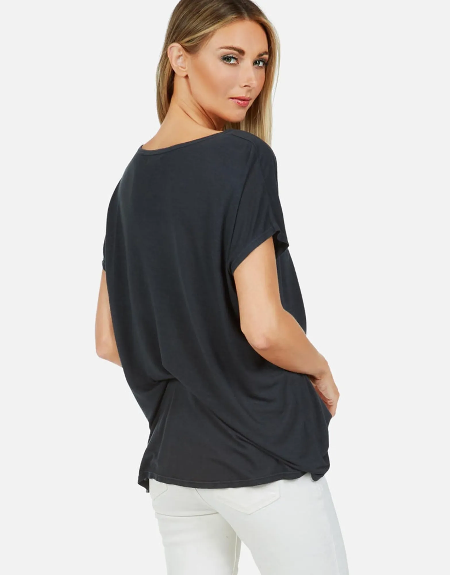 Shop Leopard Tongue Ss V-Neck Tee | April By Women Short Sleeve