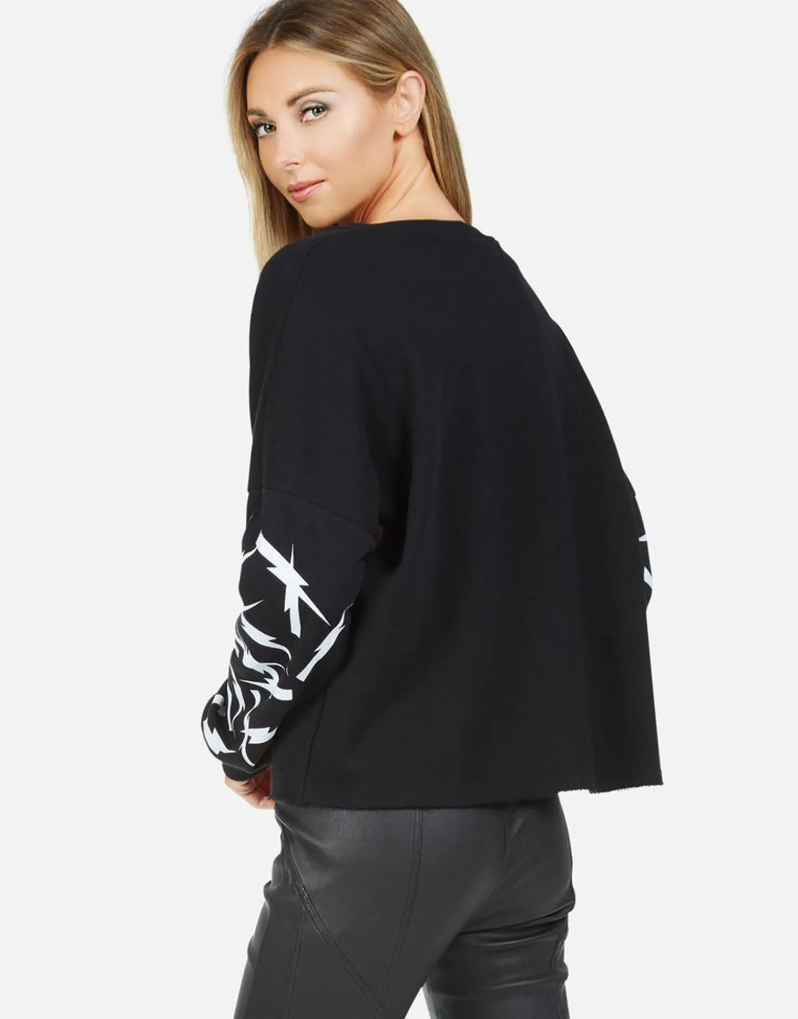 Fashion Lightning Skull Drop Shoulder Pullover | Lee By Women Long Sleeve