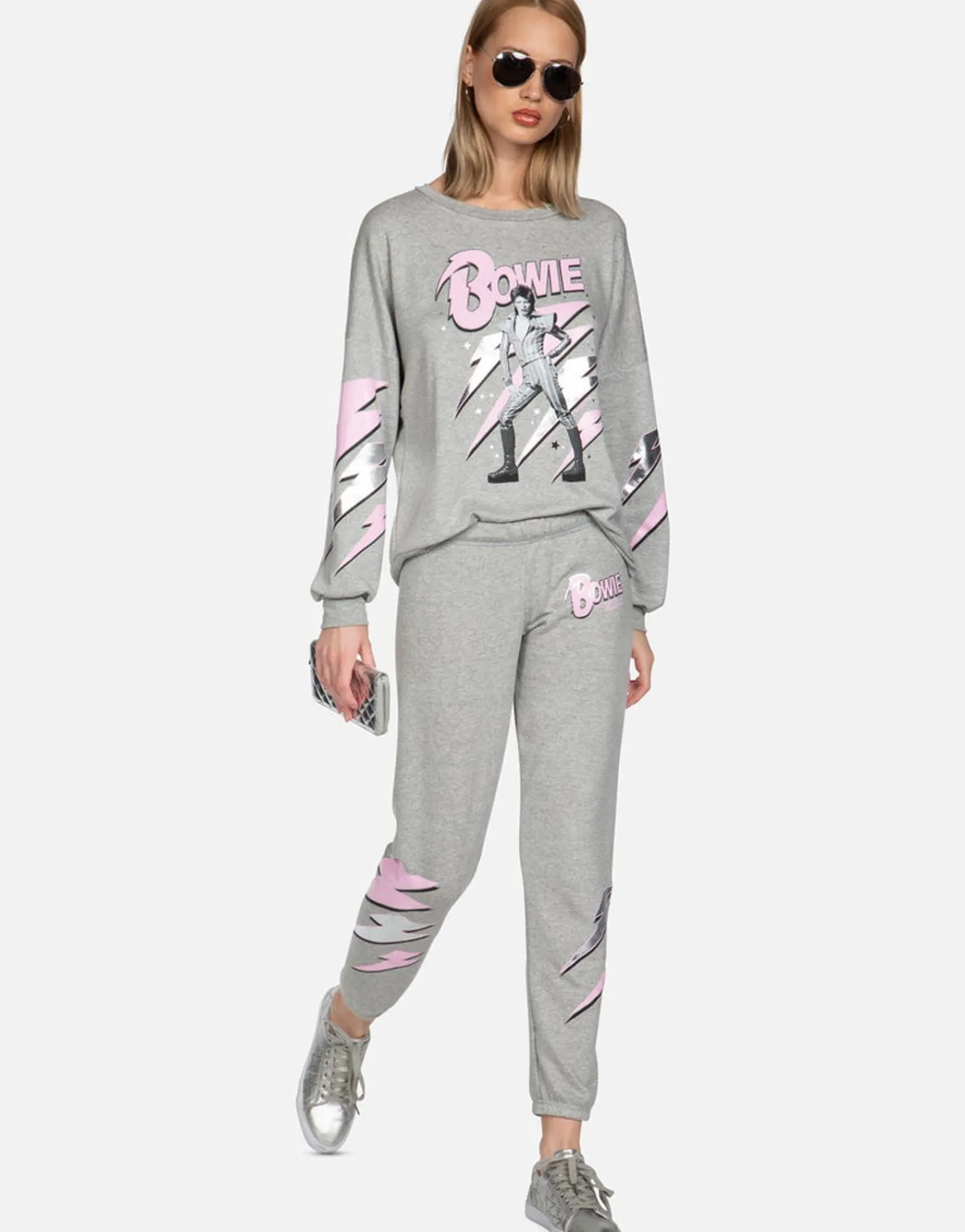 Store Minnie Mouse L/S Boyfriend Pullover | Sierra By Women Long Sleeve
