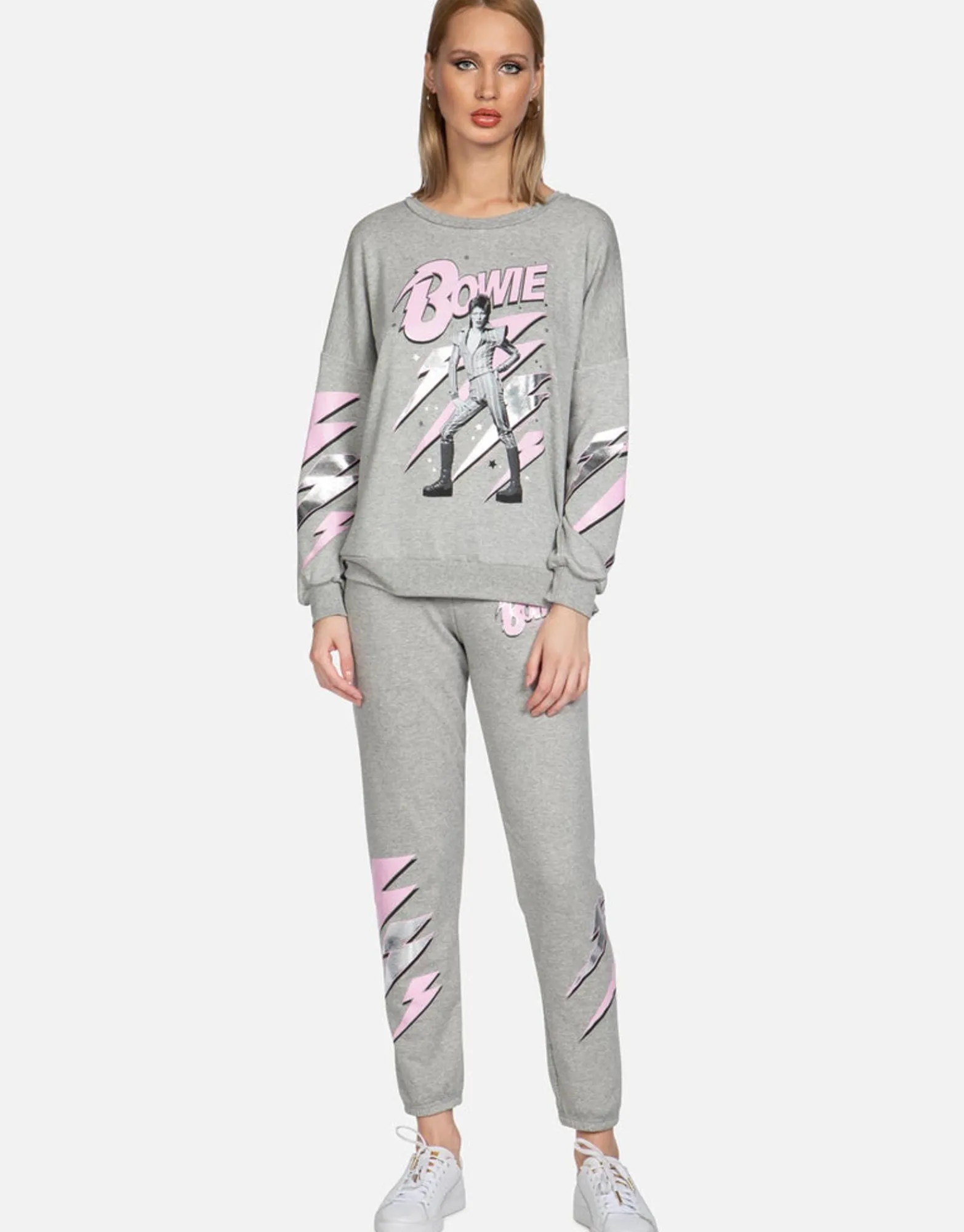 Store Minnie Mouse L/S Boyfriend Pullover | Sierra By Women Long Sleeve