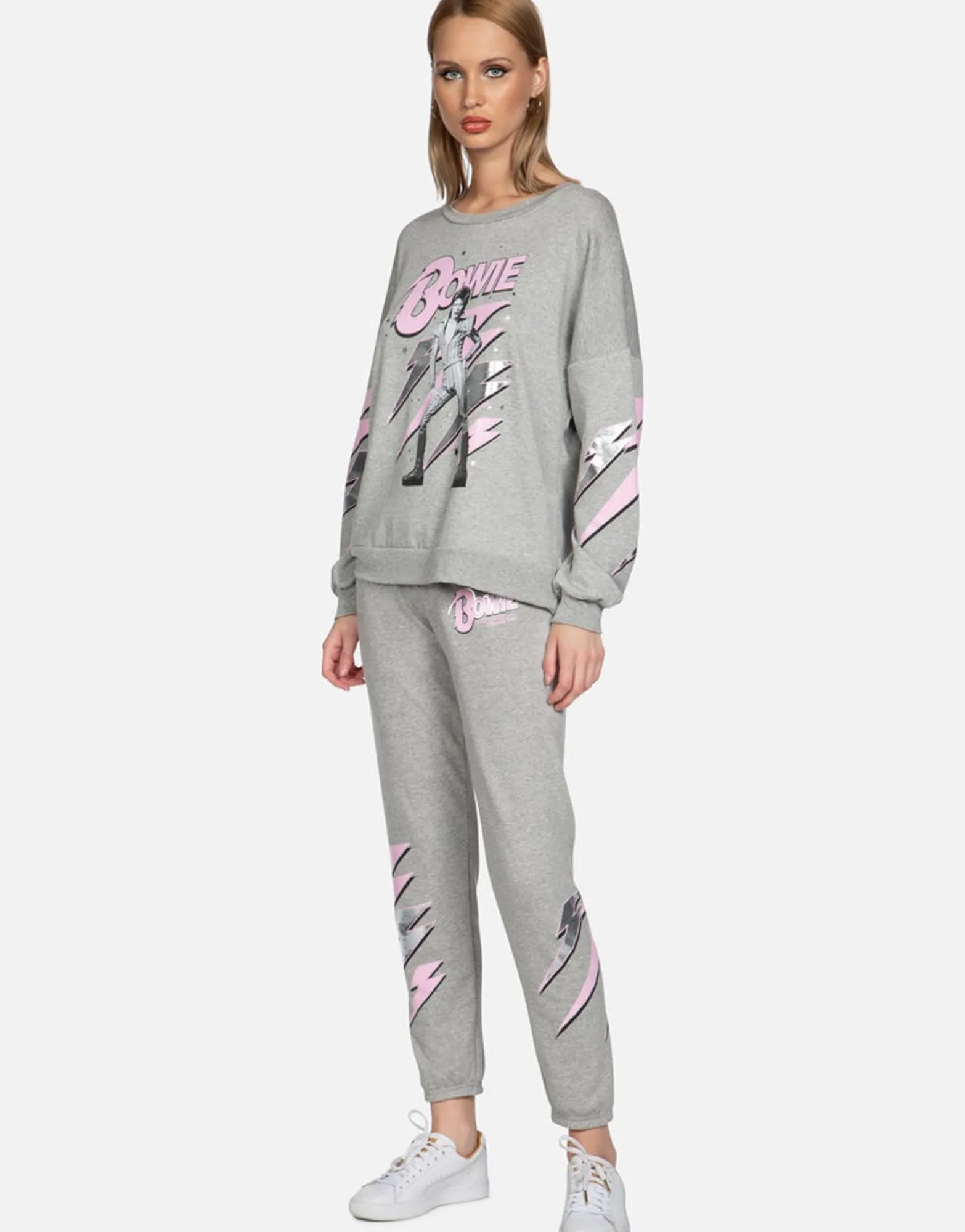 Store Minnie Mouse L/S Boyfriend Pullover | Sierra By Women Long Sleeve
