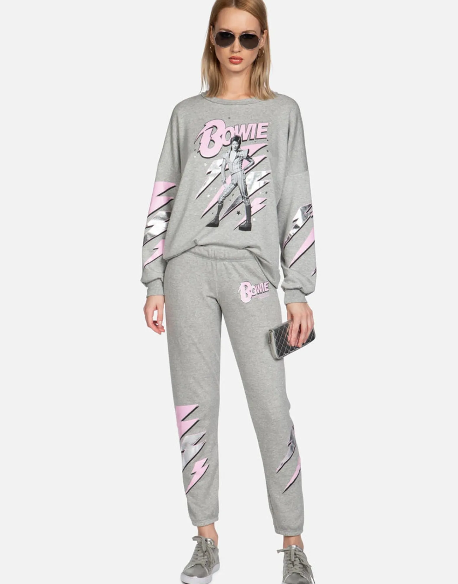 Store Minnie Mouse L/S Boyfriend Pullover | Sierra By Women Long Sleeve