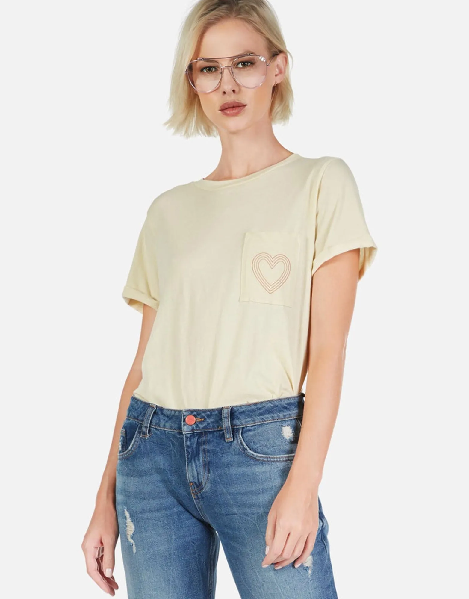 Store Peace & Love Butterfly S/S Tee W/ Pocket | Iris By Women Short Sleeve