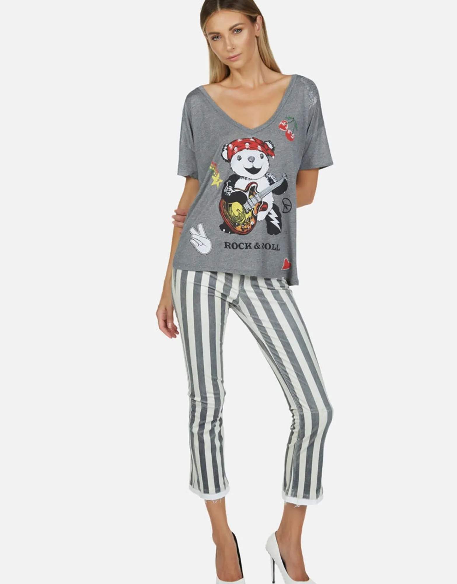 Shop Rock Bear S/S Oversized V-Neck Tee | Brixton By Women Short Sleeve