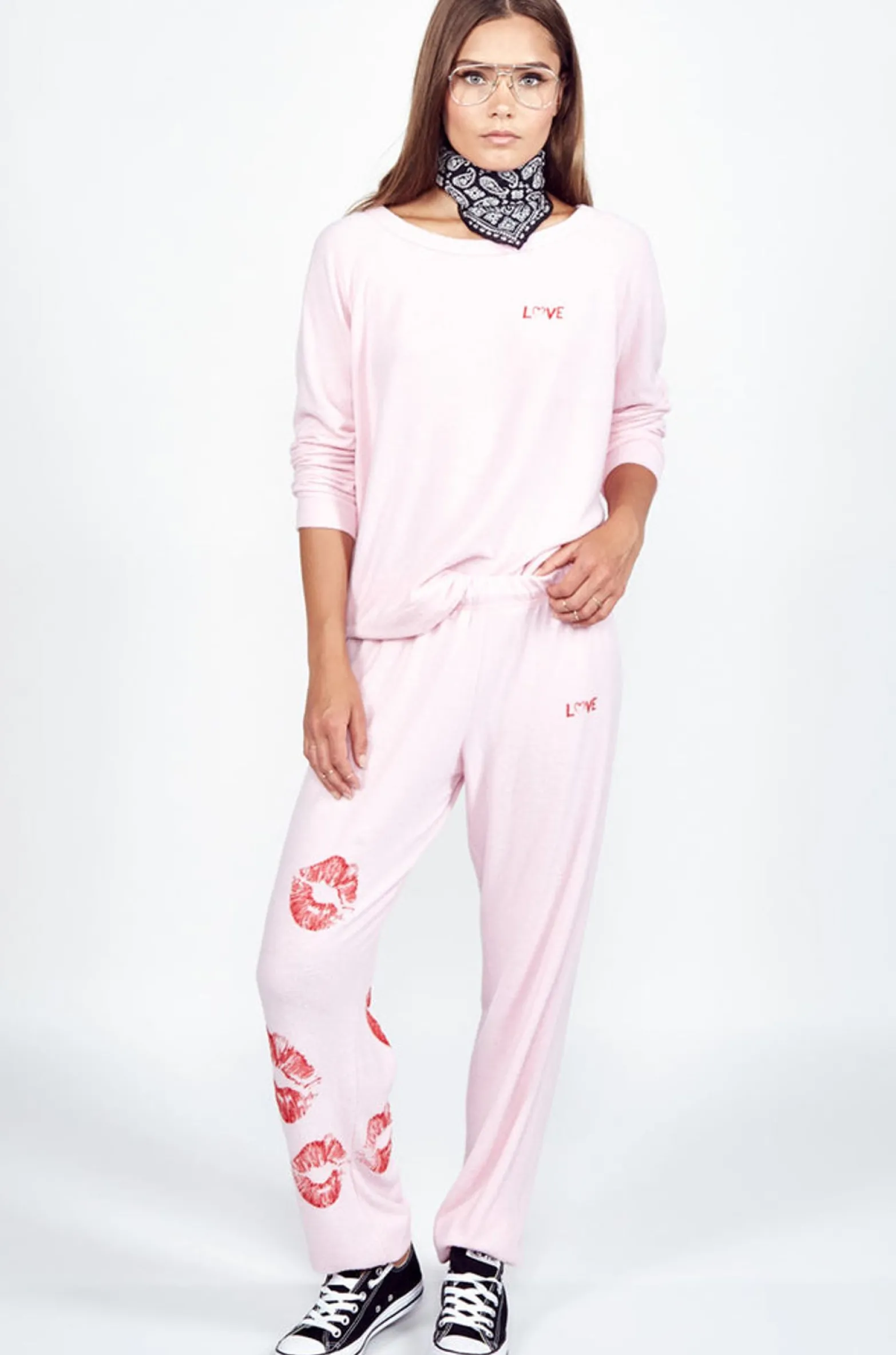 Outlet X Exclusive X | Love Lip Pullover In Women Long Sleeve